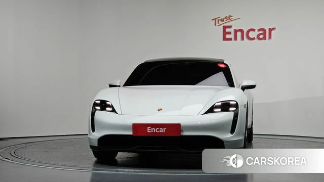 Porsche Taycan id 3860348 из Кореи 13