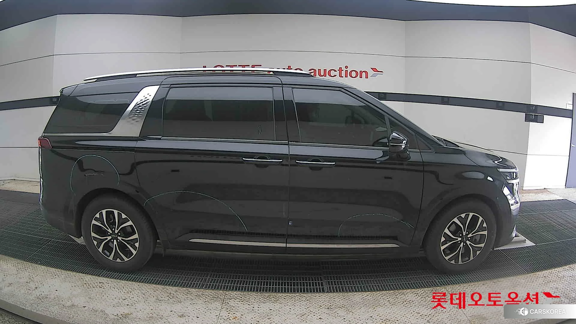 Kia Carnival id 4289607 из Кореи 23