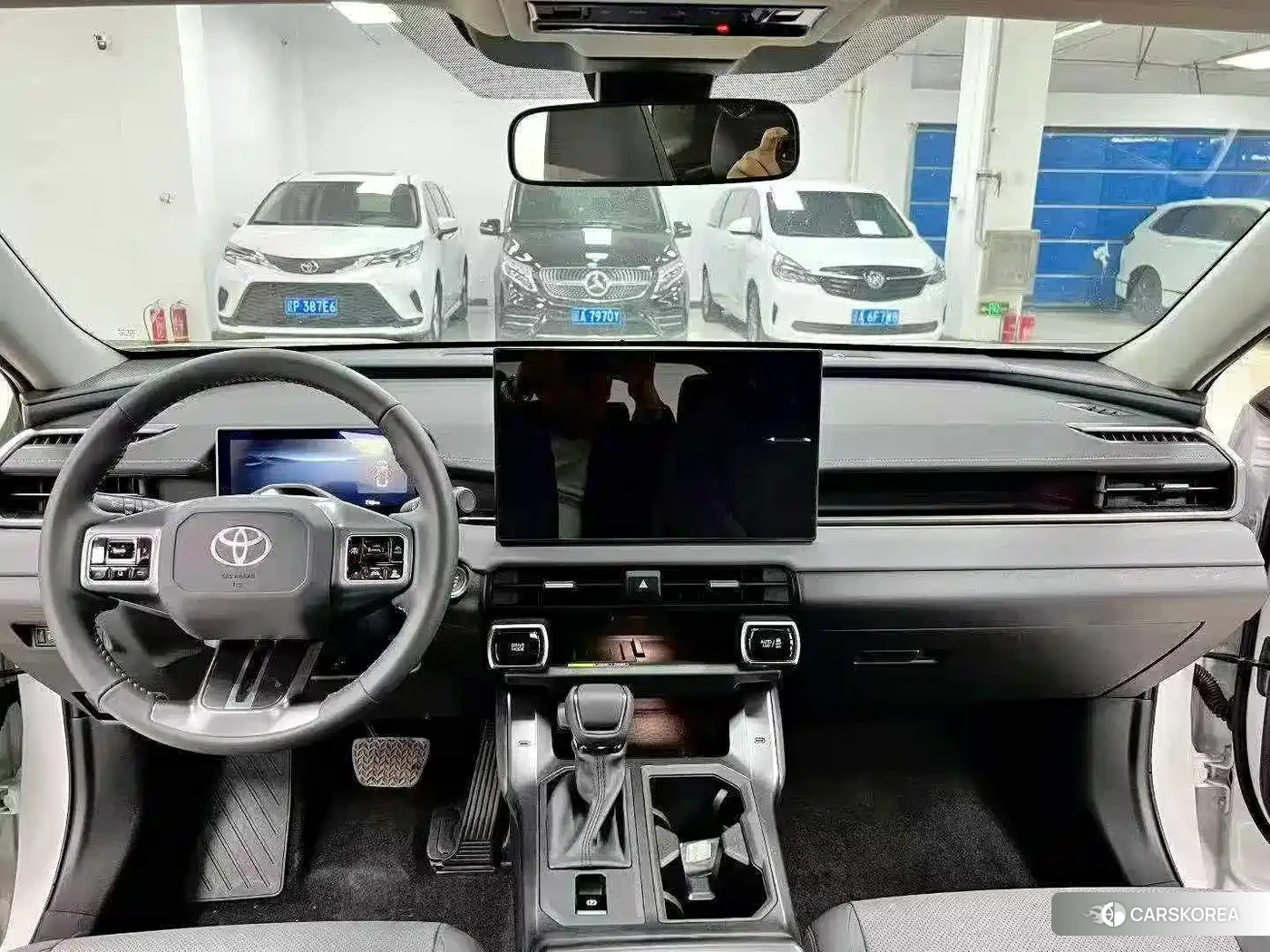 Toyota RAV4 2026 Белый из Китая, фото 3