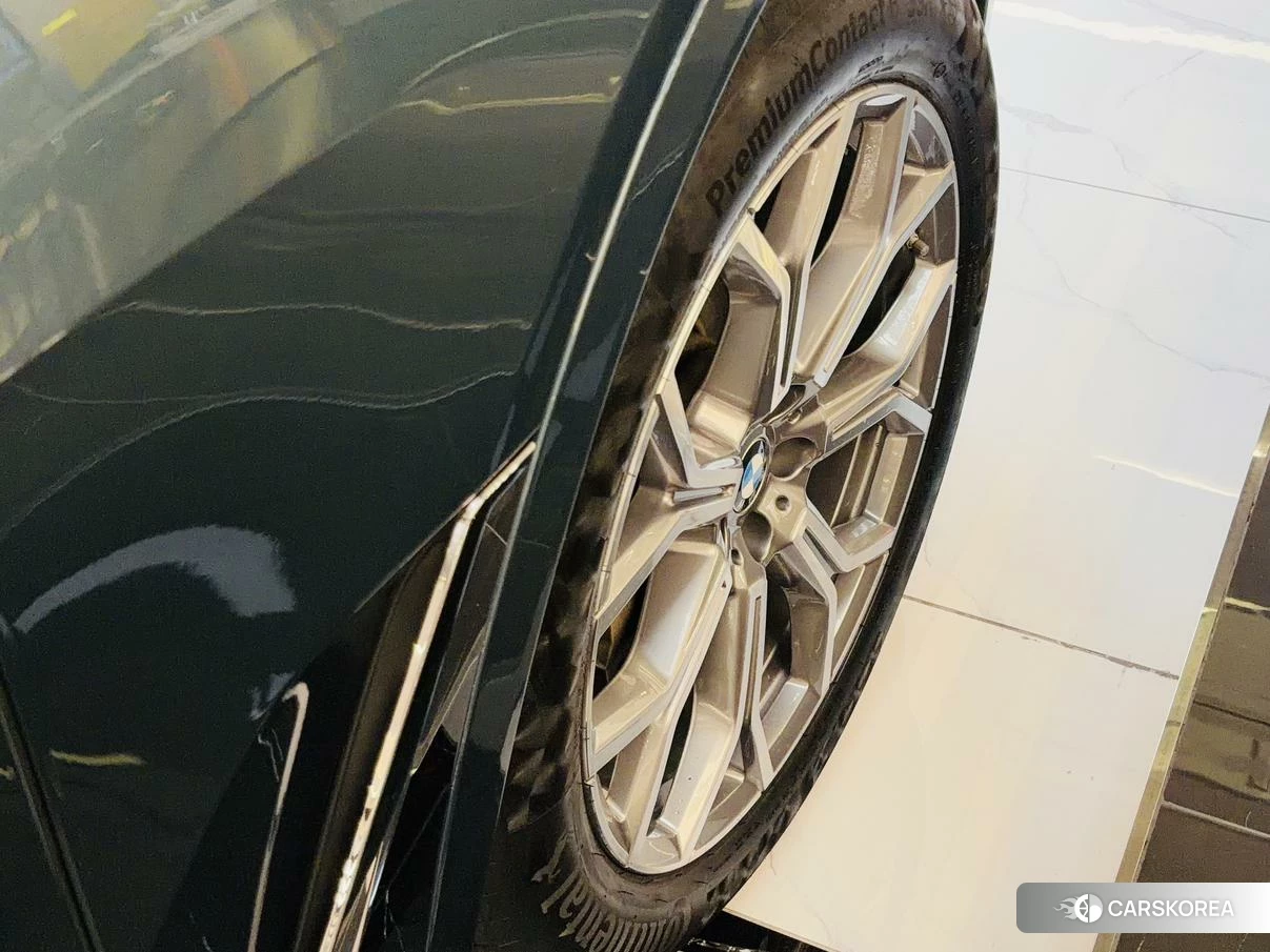BMW X7 id 4510968 из Китая 19