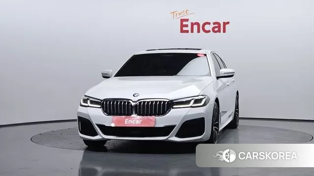 BMW 5 Series (G30) id 3685092 из Кореи 13