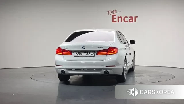 BMW 5 Series (G30) id 3018806 из Кореи 13