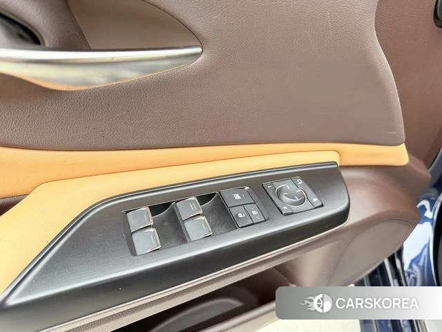 Lexus ES id 4274693 из Китая 10
