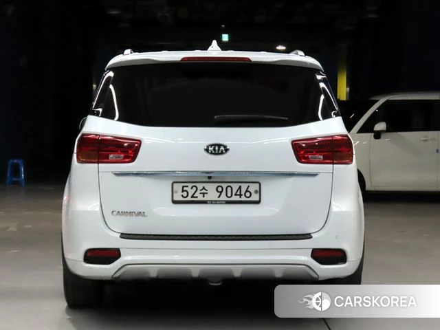 Kia The New Carnival id 4705386 из Кореи 13