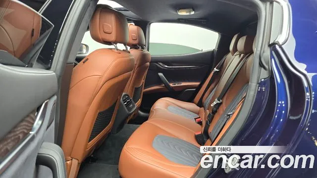 Maserati Ghibli id 2528626 из Кореи 13