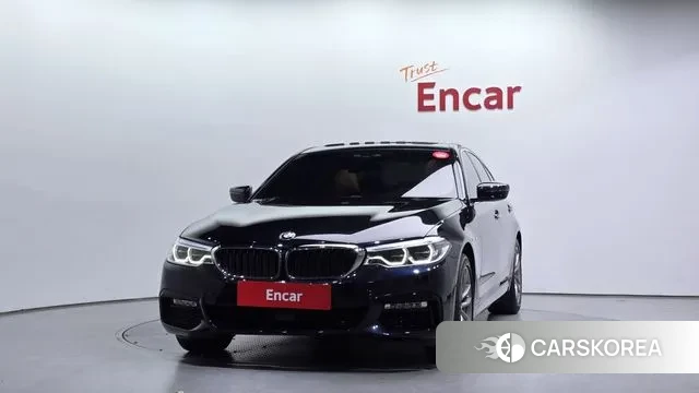 BMW 5 Series (G30) id 3369057 из Кореи 13