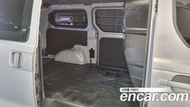 Hyundai The New Grand Starex id 2573326 из Кореи 13