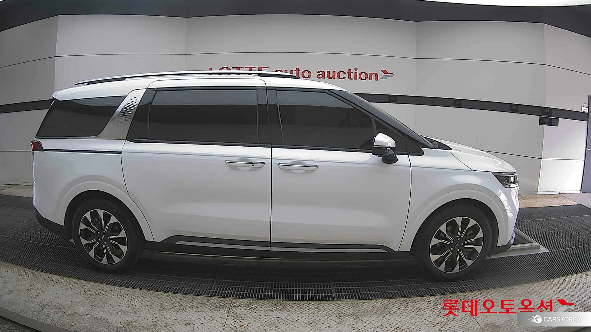 Kia Carnival id 4347371 из Кореи 23