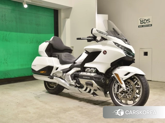 Проданный Honda GL1800 TOUR 2019 из Японии, фото 2