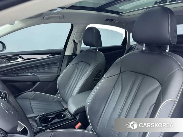 Volkswagen Passat 2023 Черный из Китая, фото 6
