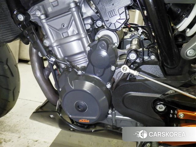 Engine photo