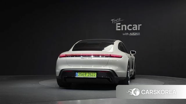 Porsche Taycan id 4540325 из Кореи 23