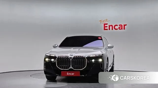 BMW 7 Series (G70) id 3426359 из Кореи 13