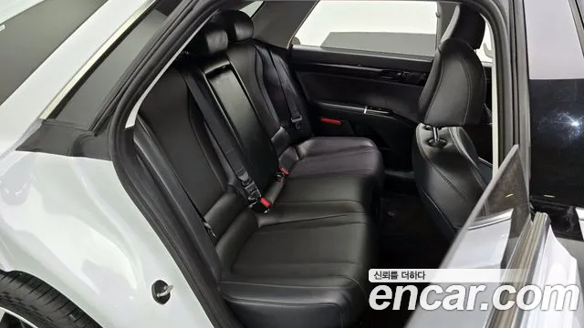 Hyundai Grandeur Hybrid (GN7) id 2604862 из Кореи 13