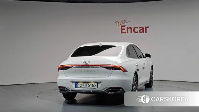 Hyundai The New Grandeur IG Hybrid id 4303312 из Кореи 23