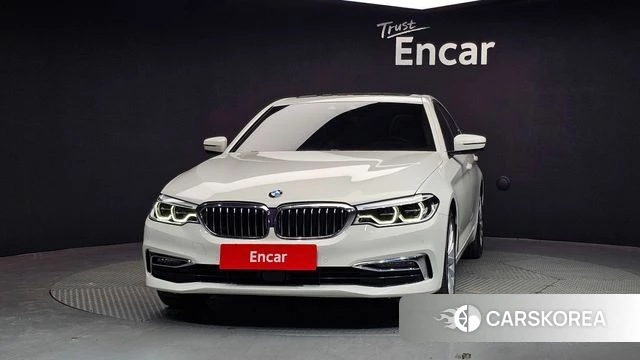 BMW 5 Series (G30) id 3942630 из Кореи 13