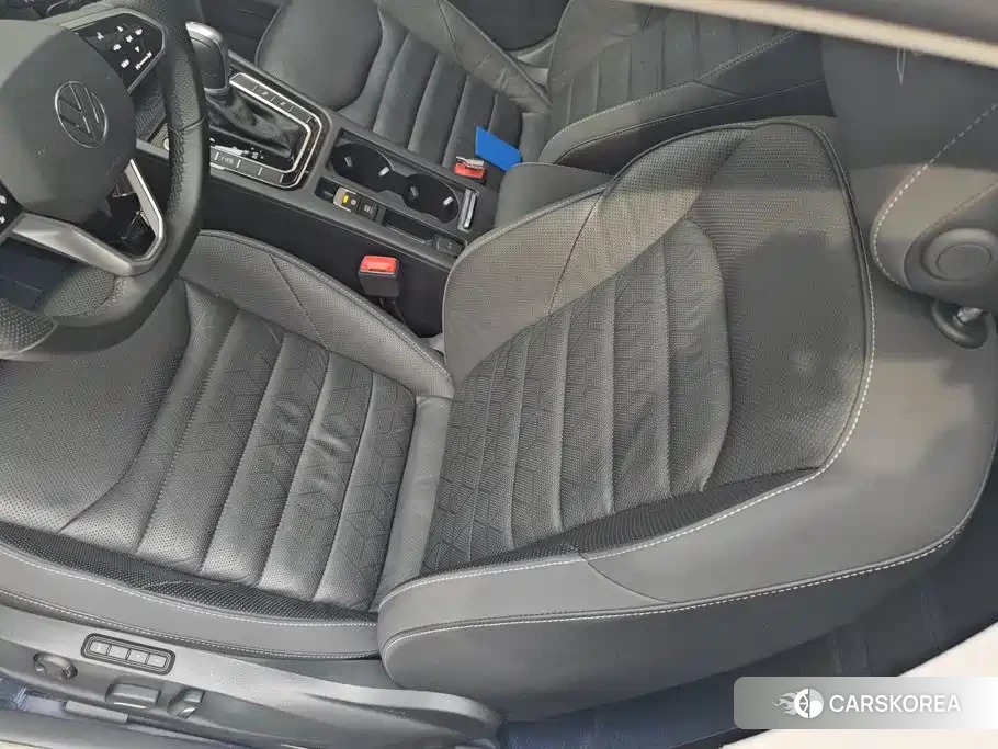 Volkswagen FAW-Volkswagen CC id 4565352 из Китая 9