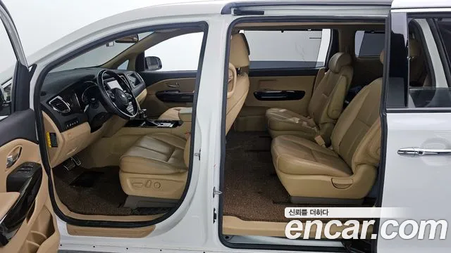 Kia The New Carnival id 2535127 из Кореи 13