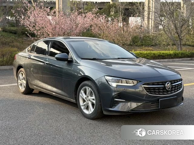 Buick Regal 2021 Темно-серый из Китая, фото 3