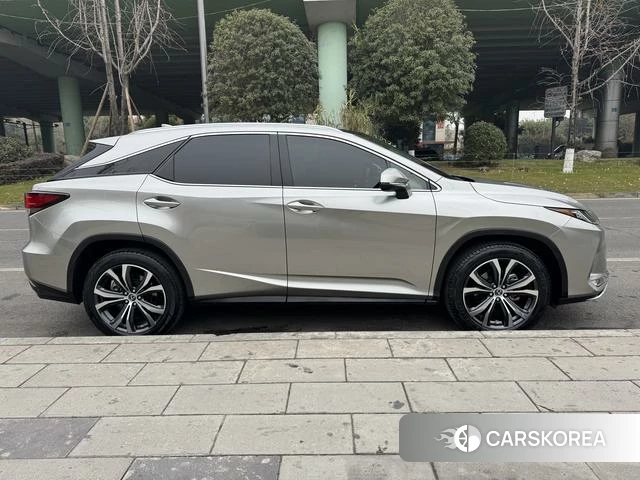 Lexus RX id 4300076 из Китая 8