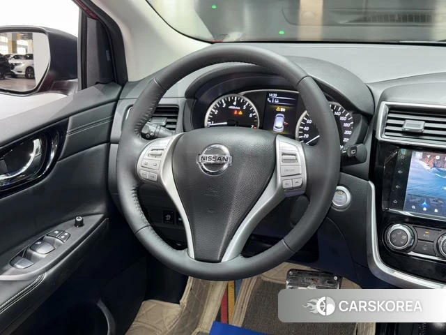 Nissan TIIDA id 4393806 из Китая 22