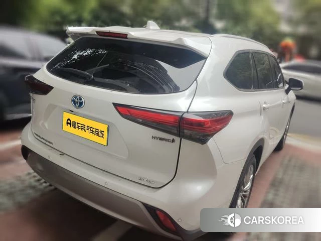Toyota Highlander 2022 Белый из Китая, фото 3