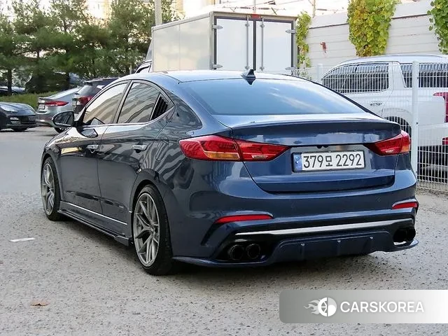 Hyundai Avante AD id 3363036 из Кореи 12