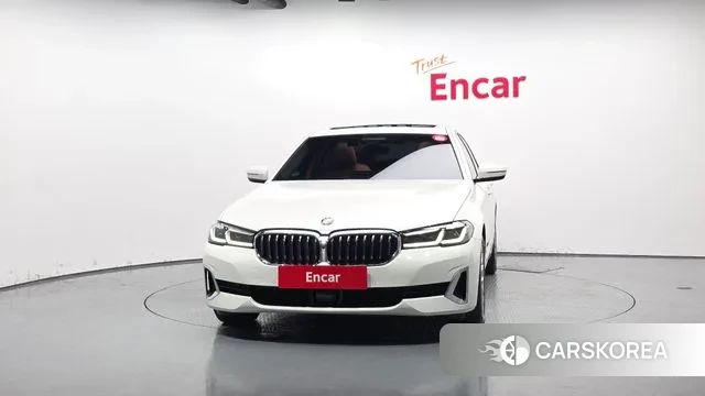 BMW 5 Series (G30) id 3089091 из Кореи 13