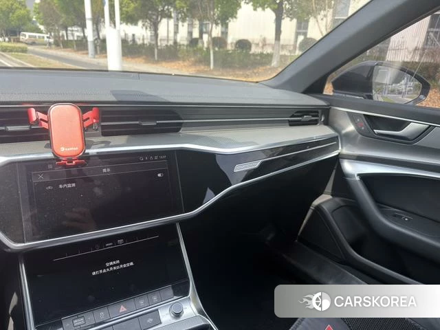 Audi A6L id 4253912 из Китая 13