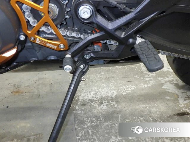 Проданный KTM 890 DUKE R id 3999678 из Японии, фото 17