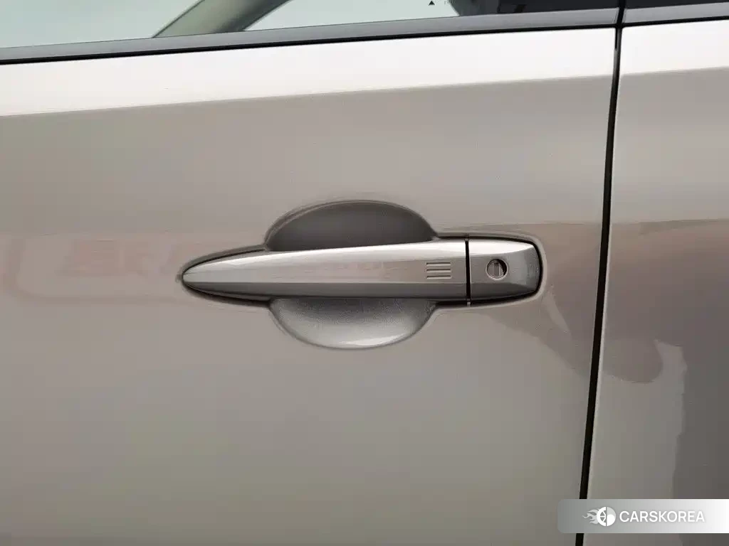 Nissan Pathfinder id 4601008 из Китая 17