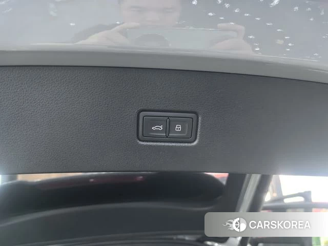 Audi Q5L Sportback id 4279178 из Китая 15