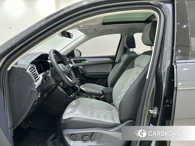 Volkswagen Tanyue 2022 Темно-серый из Китая, фото 6