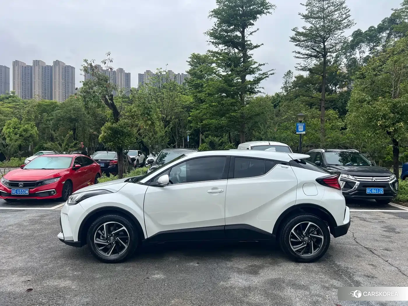Toyota C-HR id 4546314 из Китая 15