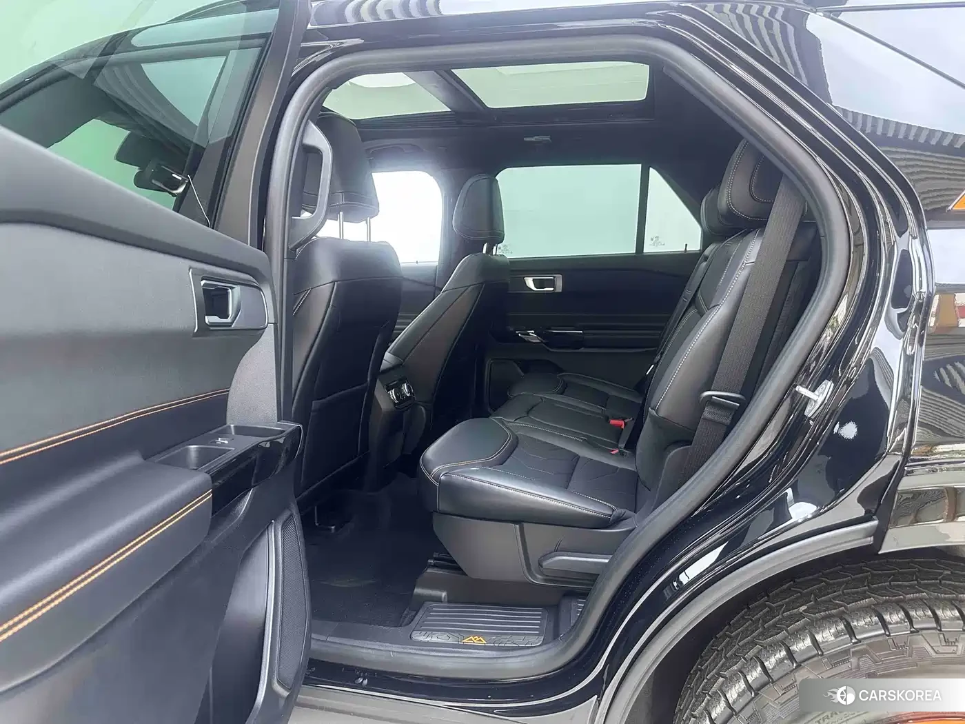 Ford Explorer 2026 Черный из Китая, фото 3
