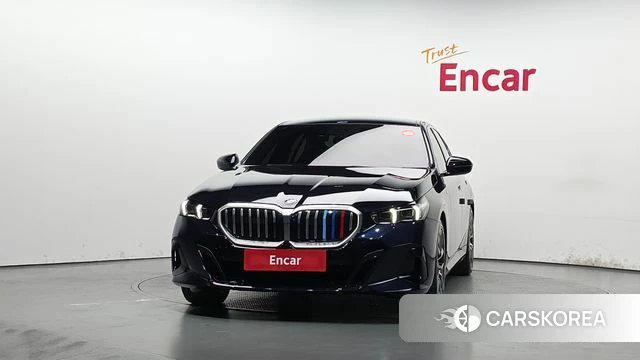 BMW 5 Series (G60) id 4229899 из Кореи 13