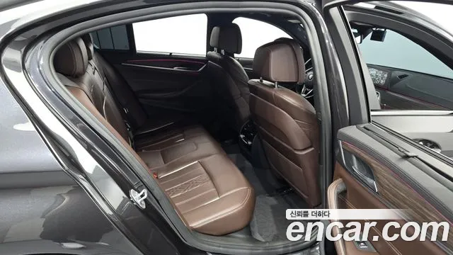 BMW 5 Series (G30) id 2525336 из Кореи 13