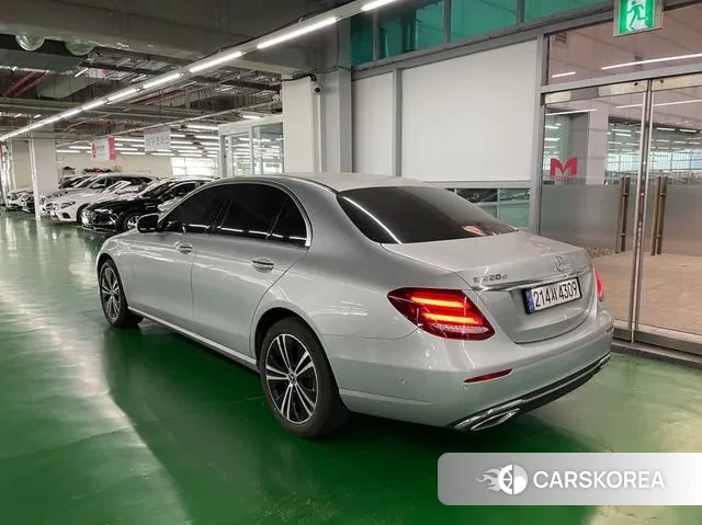 Mercedes-Benz E-Class W213 2020 Серебряный из Кореи, фото 4