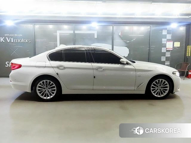 BMW 5 Series (G30) id 4459672 из Кореи 13