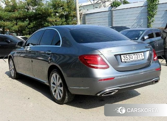 Mercedes-Benz E-Class W213 2020 Серый из Кореи, фото 3