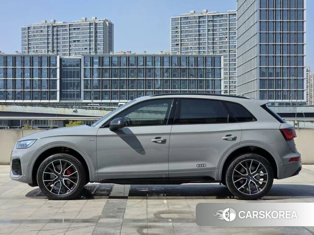 Audi Q5L id 4278056 из Китая 12