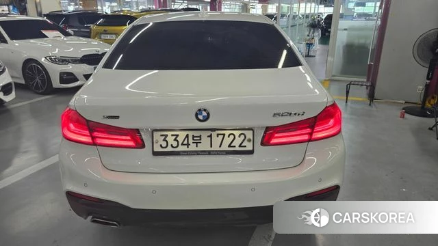 BMW 5 Series (G30) 2020 Белый из Кореи, фото 4