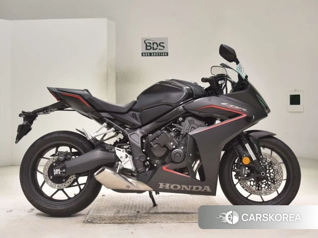 Проданный Honda CBR650R E-CLUTCH 2025 из Японии
