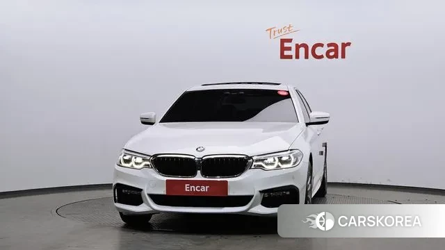 BMW 5 Series (G30) id 3563332 из Кореи 13