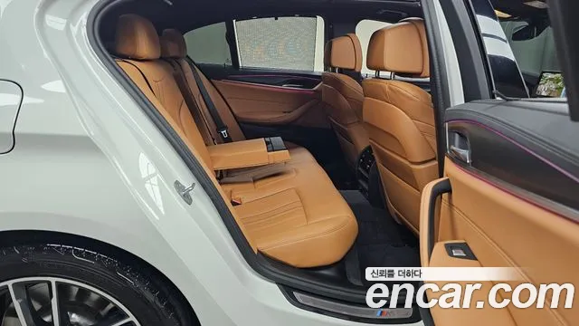 BMW 5 Series (G30) id 2670954 из Кореи 13