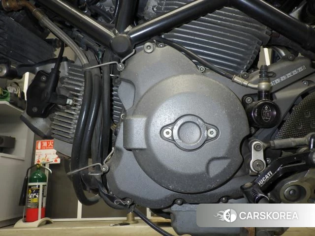 Engine photo
