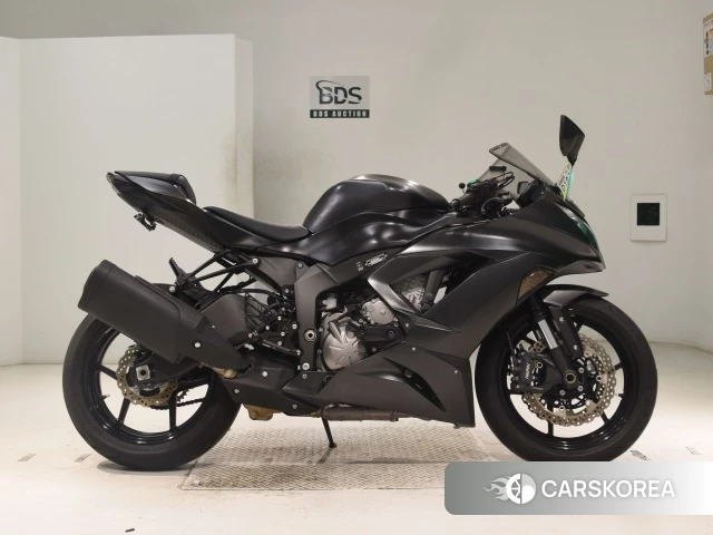 Kawasaki ZX-6R NINJA 2017 из Японии, фото 3
