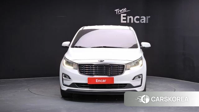 Kia The New Carnival id 4536376 из Кореи 22