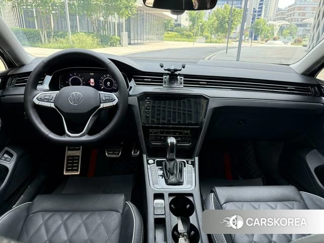Volkswagen Magotan PHEV 2024 Черный из Китая, фото 5
