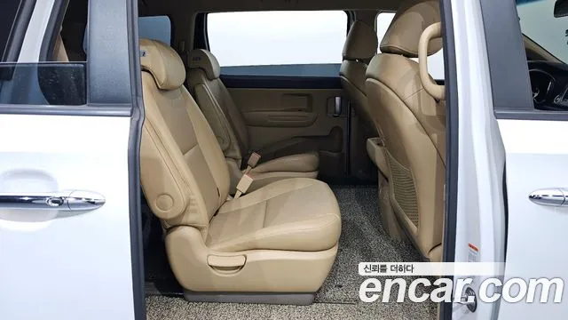 Kia The New Carnival id 2565910 из Кореи 13